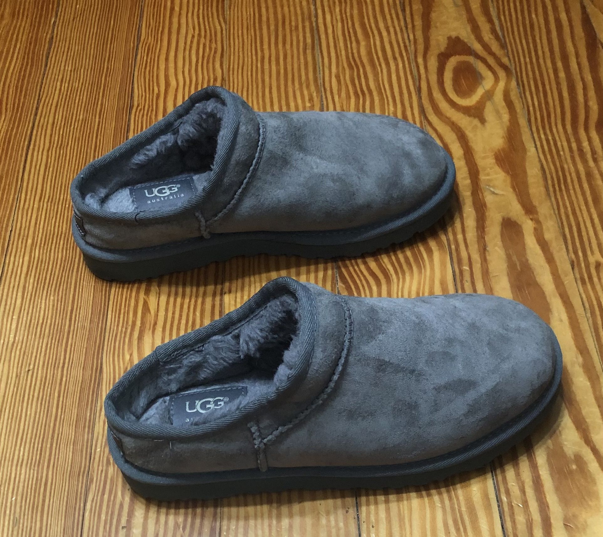 UGG Australia classic Slippers interior plus comfort leather suede dark gray. 7