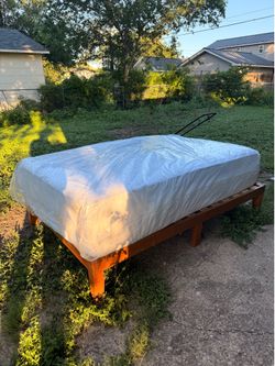 Full size bed