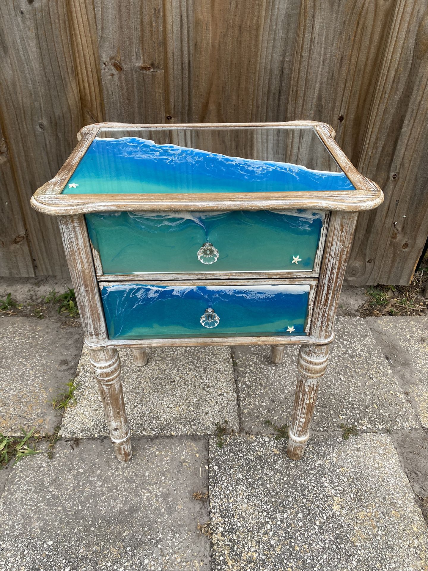 Beautiful Mirrored Sides Resin Side Table 