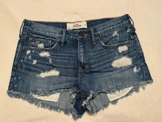 Hollister ripped shorts 