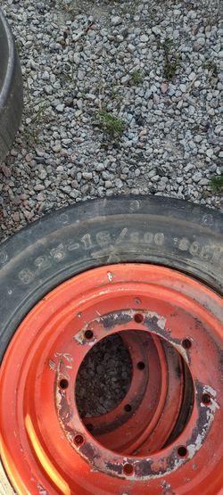 Solid Tires And Rim For Bobcat s770