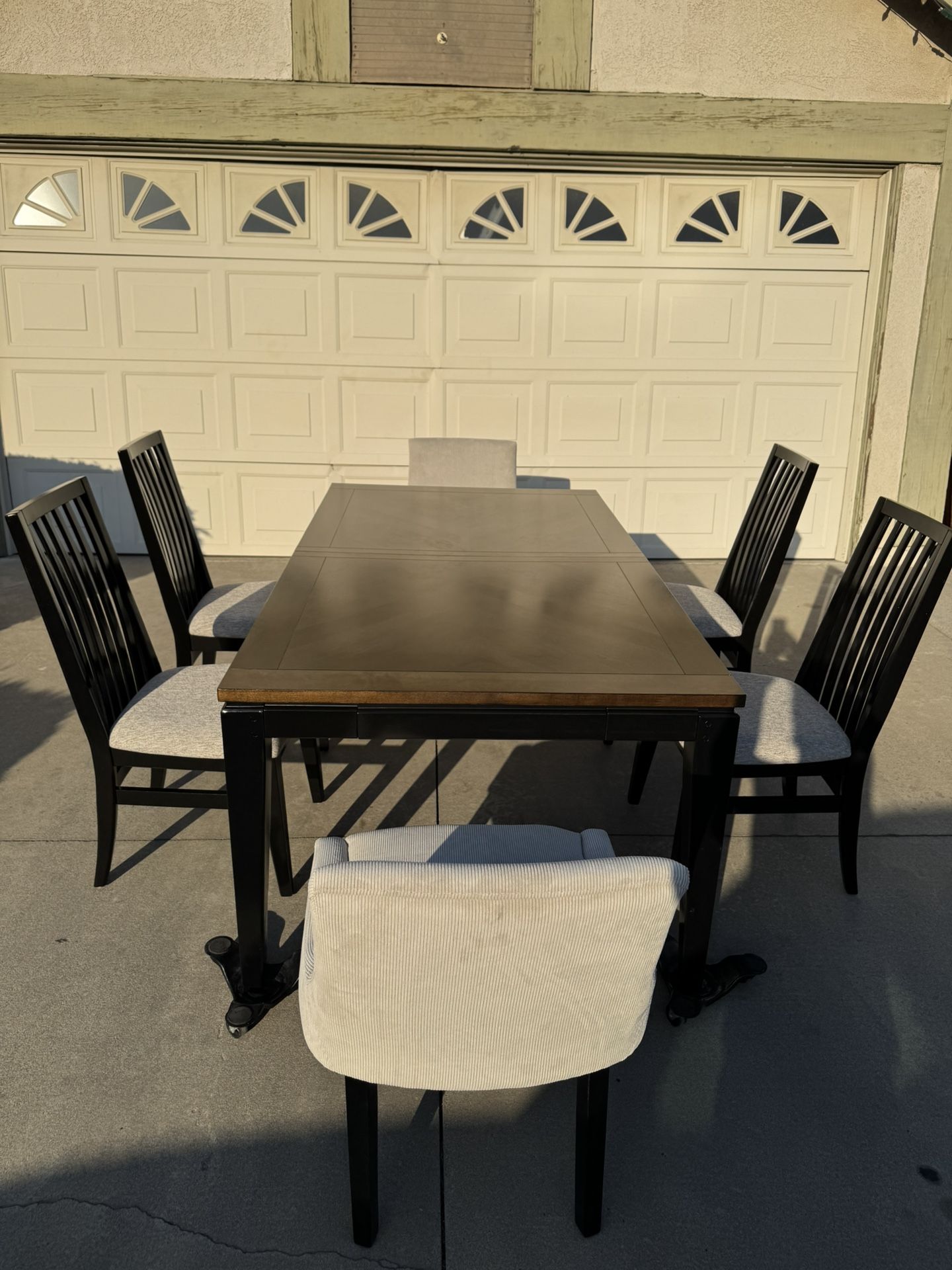 Dining Table With 6 Chairs 