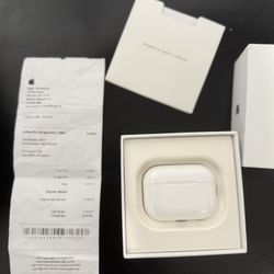 I'm selling my used AirPods Pro as new, they have their Apple receipt. 