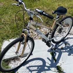 Schwinn Skyliner Woman Bike 26’