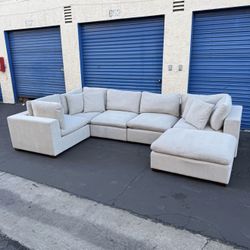 Thomasville Lowell 6-Piece Modular Sectional – Light Gray