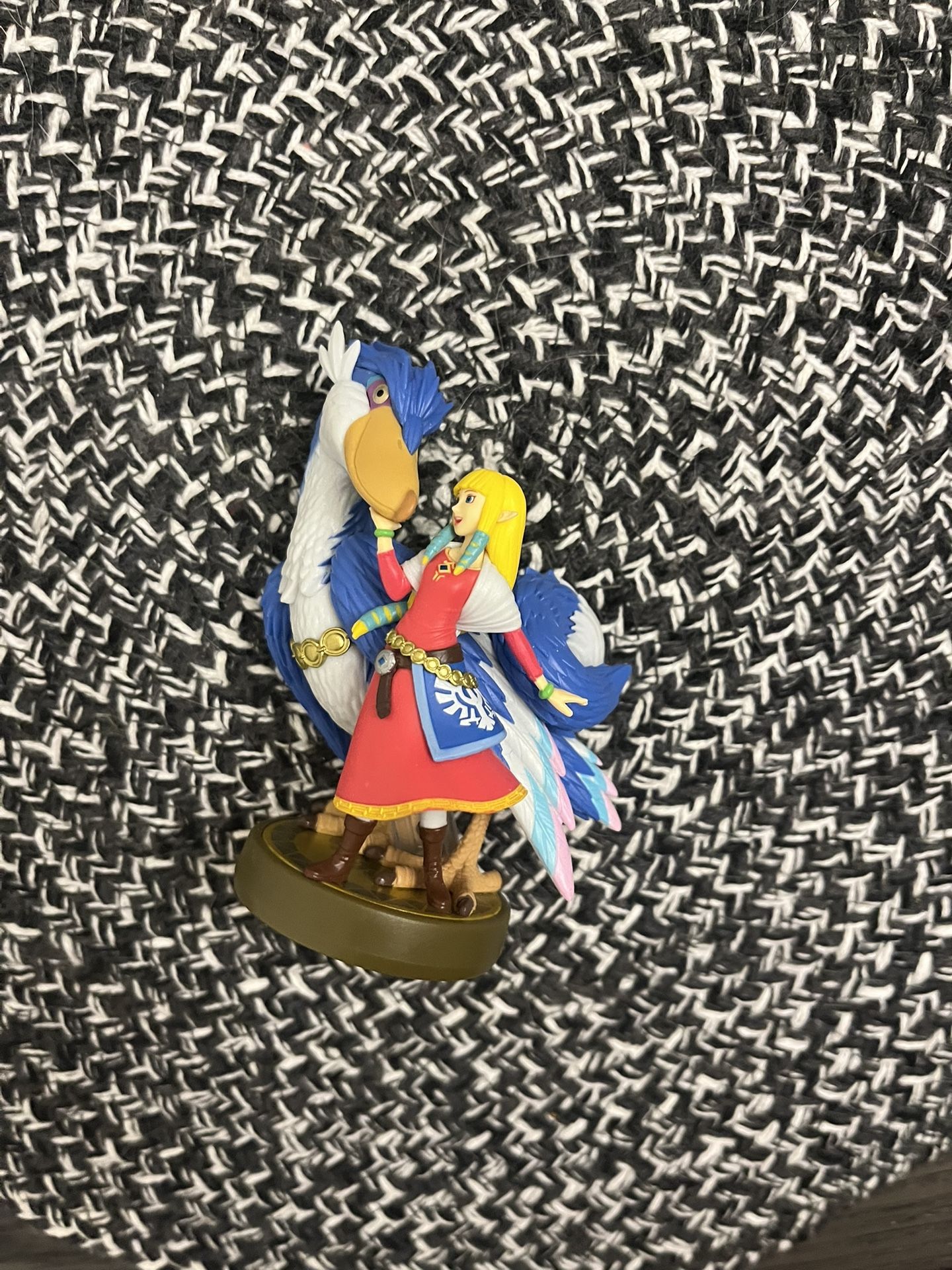 The Legend of Zelda: Skyward Sword HD Zelda and Loftwing amiibo