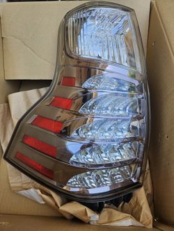 Lexus GX460 Tail Light OEM Set (Right and Left)