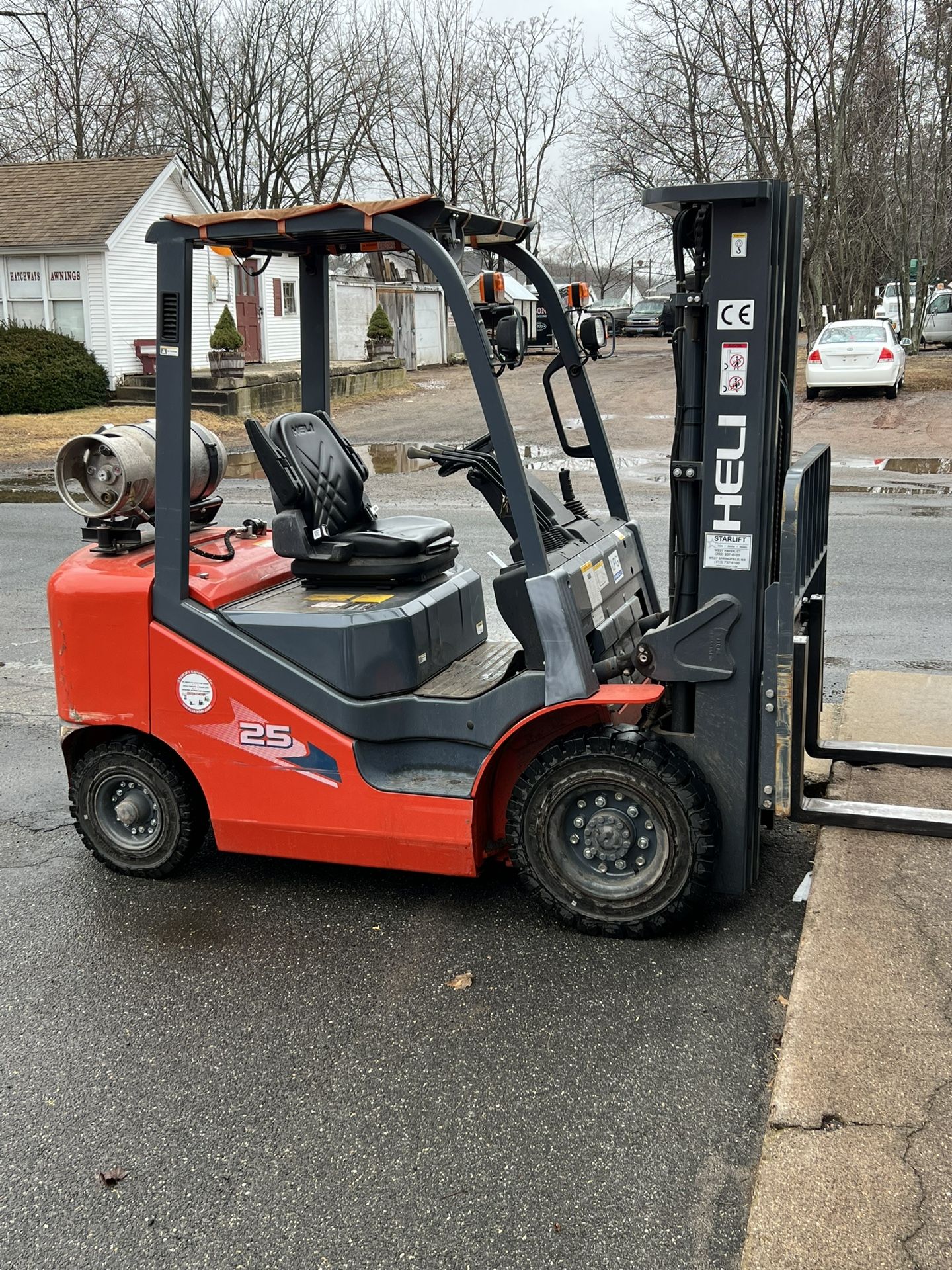 2017 Heli Forklift 5,000 Lb Capacity.