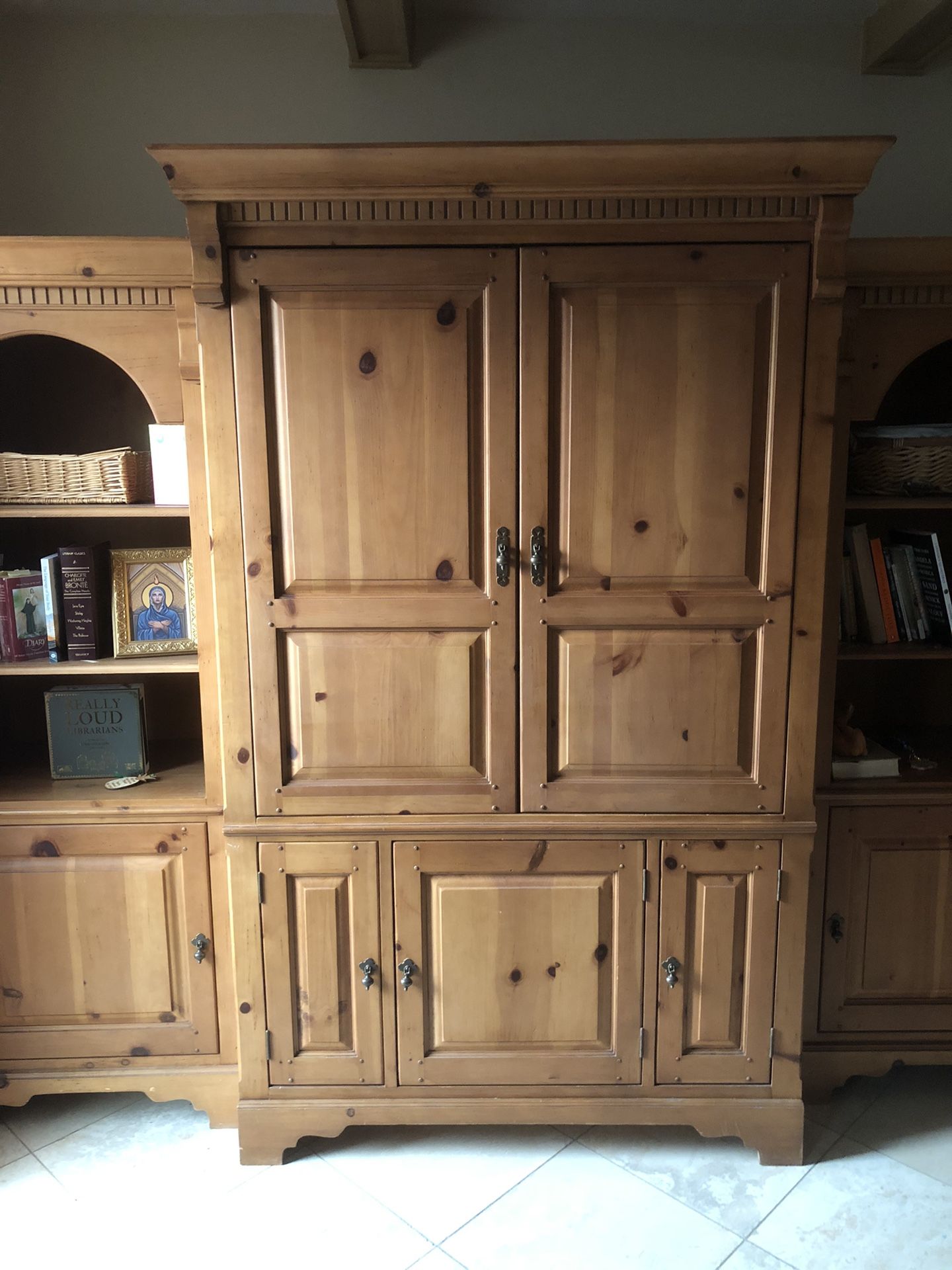 Entertainment Center With Two Bookshelves
