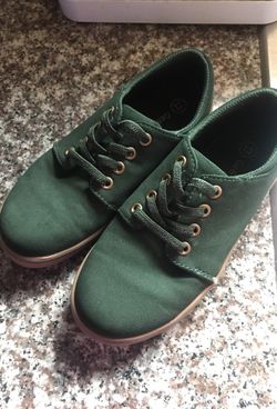 Kids cat and jack shoes