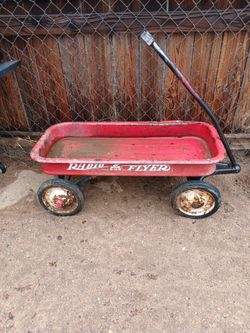Radio Flyer Red Metal Wagon