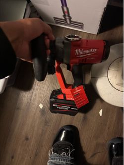 Milwaukee tool