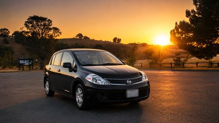 2012 Nissan versa