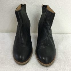 Dolce Vita Women's Black Leather Heeled Bootie size 6