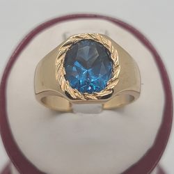 14k Gold London Blue Topaz Ring