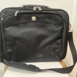 Dell N9158 Nylon Black Laptop Notebook Case Carrying Bag / Briefcase