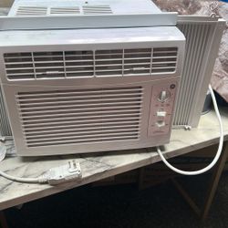 Air Conditioner Window Units