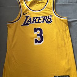 Anthony Davis Lakers Jersey #3 – Size 48 (large)