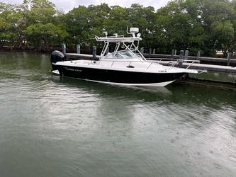 2006 Proline 25ft walk around