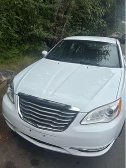 2013 Chrysler 200