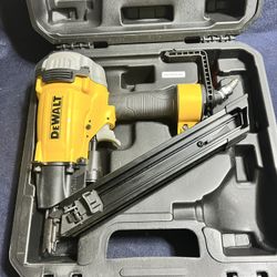 DEWALT 35-Degree Pneumatic Metal Connector Nailer