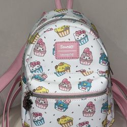 Hello Kitty / Sanrio Mini Loungefly Back back.