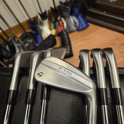 Taylormade P770 4~P DG Mid 115 S