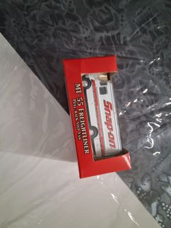 Snap-on MT-55 Freightliner Tool Truck Step Van (Pull-Back Model)