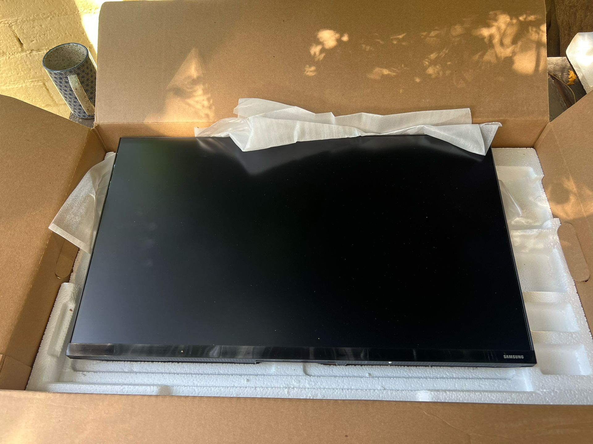 Barely Used Samsung Essential Monitor