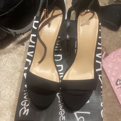 Brand New black Heels Size 7
