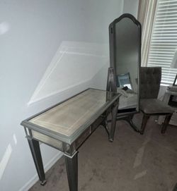 Hayworth Vanity Set - Pier 1 Imports