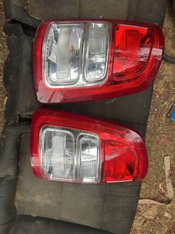 2024 DODGE RAM DUALLY TAILLIGHTS