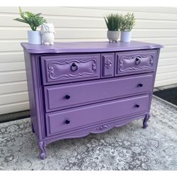 Beautiful Lilac French Provincial Dresser
