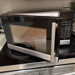  Stainless steel Haier Microwave (READ FULL DESCRIPTION BELOW👇)