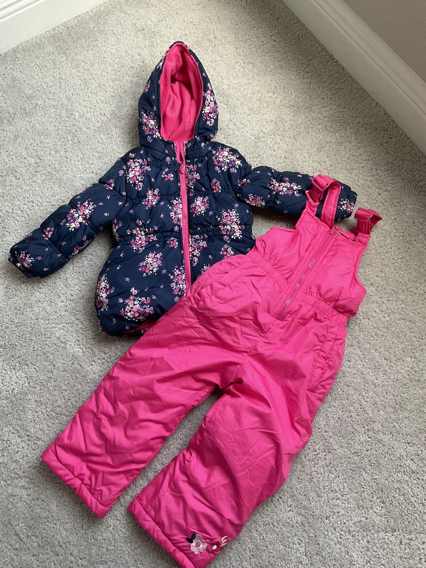 Girl Pink Platinum Two Piece Snowsuit Jacket With Snow Bib Size 4T In Great Condition 