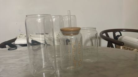Glass cups