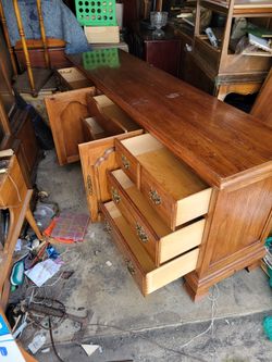Vintage THOMASVILLE FURNITURE 9 DRAWER DRESSER for Sale in Fresno, CA -  OfferUp