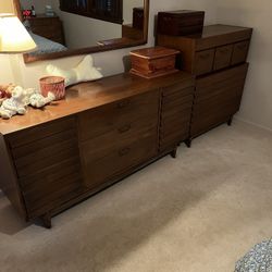 American Of Martinsville Mid Century Modern Dresser Set