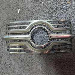 1967 Dodge Coronet Grill Center 