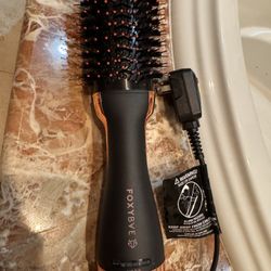 Cepillo secador Foxybae Blowout dryer. Used twice only