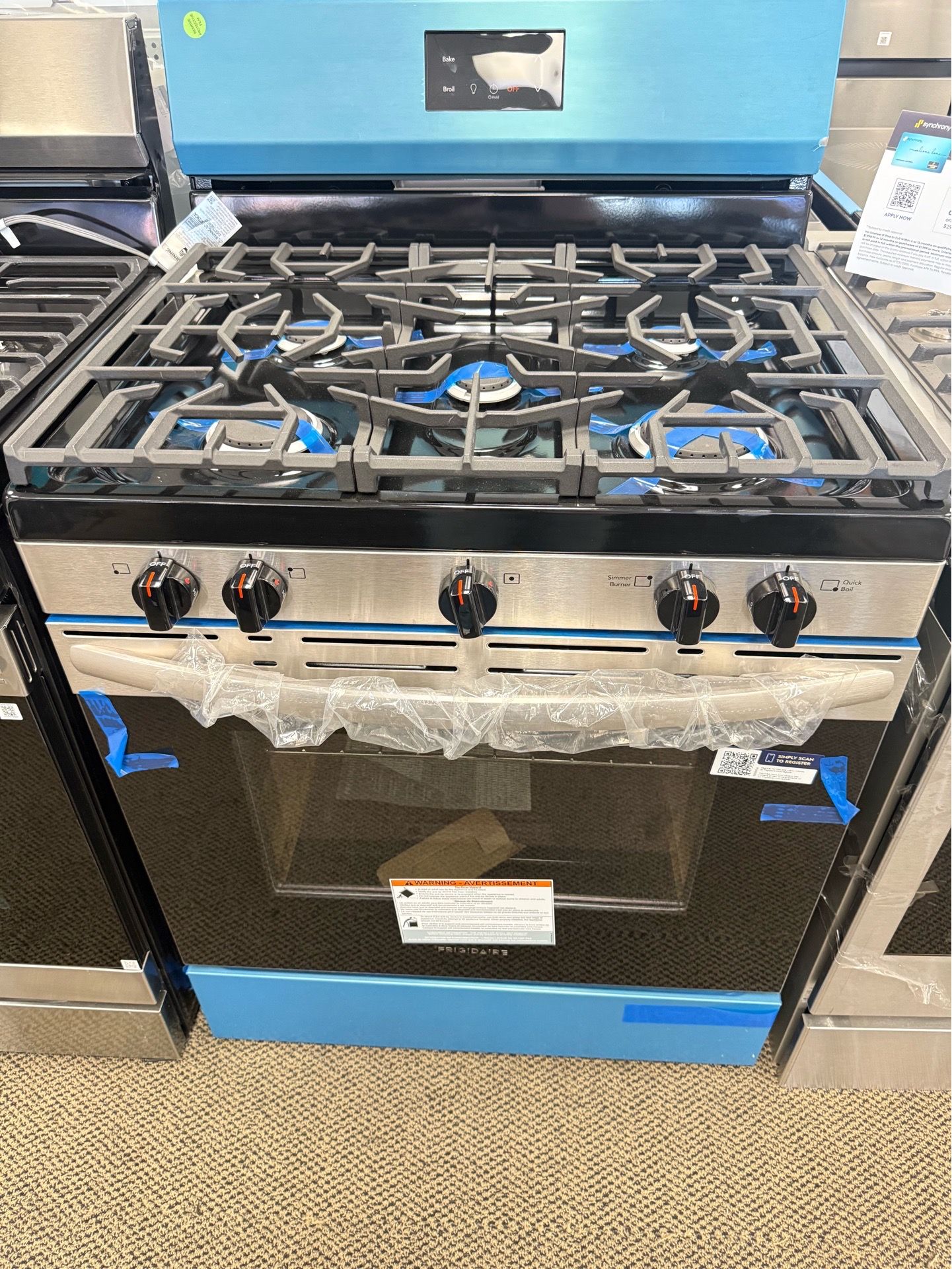 FRIGIDAIRE GAS STOVE 5 BURNER ON SALE |$0 DOWN