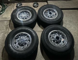 2004 F350 LT265/75/16 OEM Take Offs
