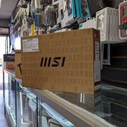 MSI Gaming Katana I7 4050 16gb 1TB