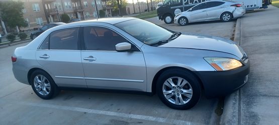 2005 honda accord 2.4 Título Limpio