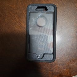 iPhone 8, OtterBOX Cover, Black.