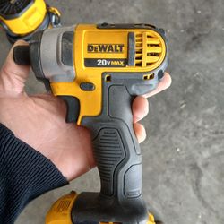 Dewalt 20V 1/4" Impact Screw Gun (Tool Only) $40