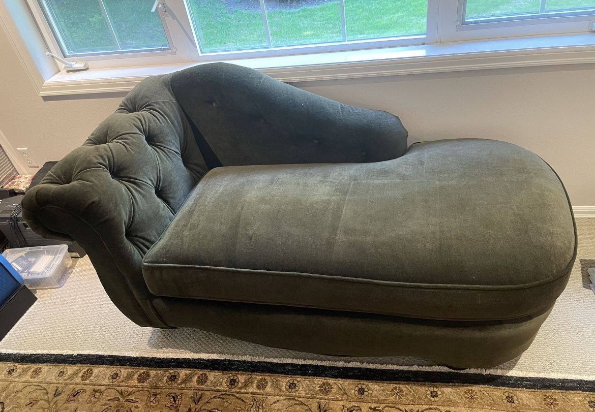 Woodmark Fainting Chaise
