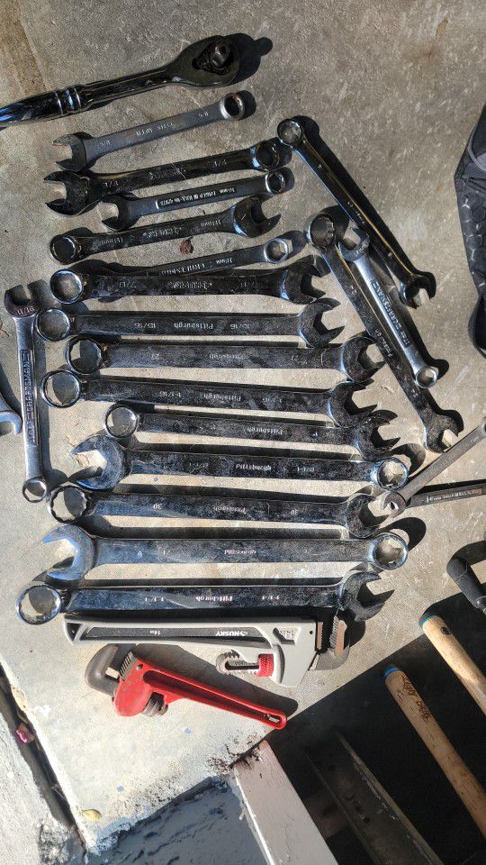Brand New Full Set Of Wrenches Etc.. Some Of These Are 70 80 Dollars A Piece.  Make Bestoffer 