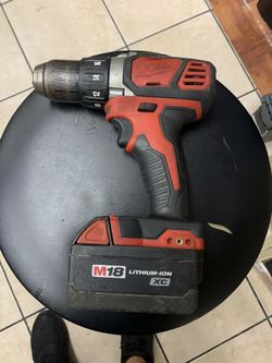 Milwaukee Drill Driver W/ M18 XC Battery NO CHARGER