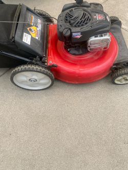 Yard Machine Push Lawnmower